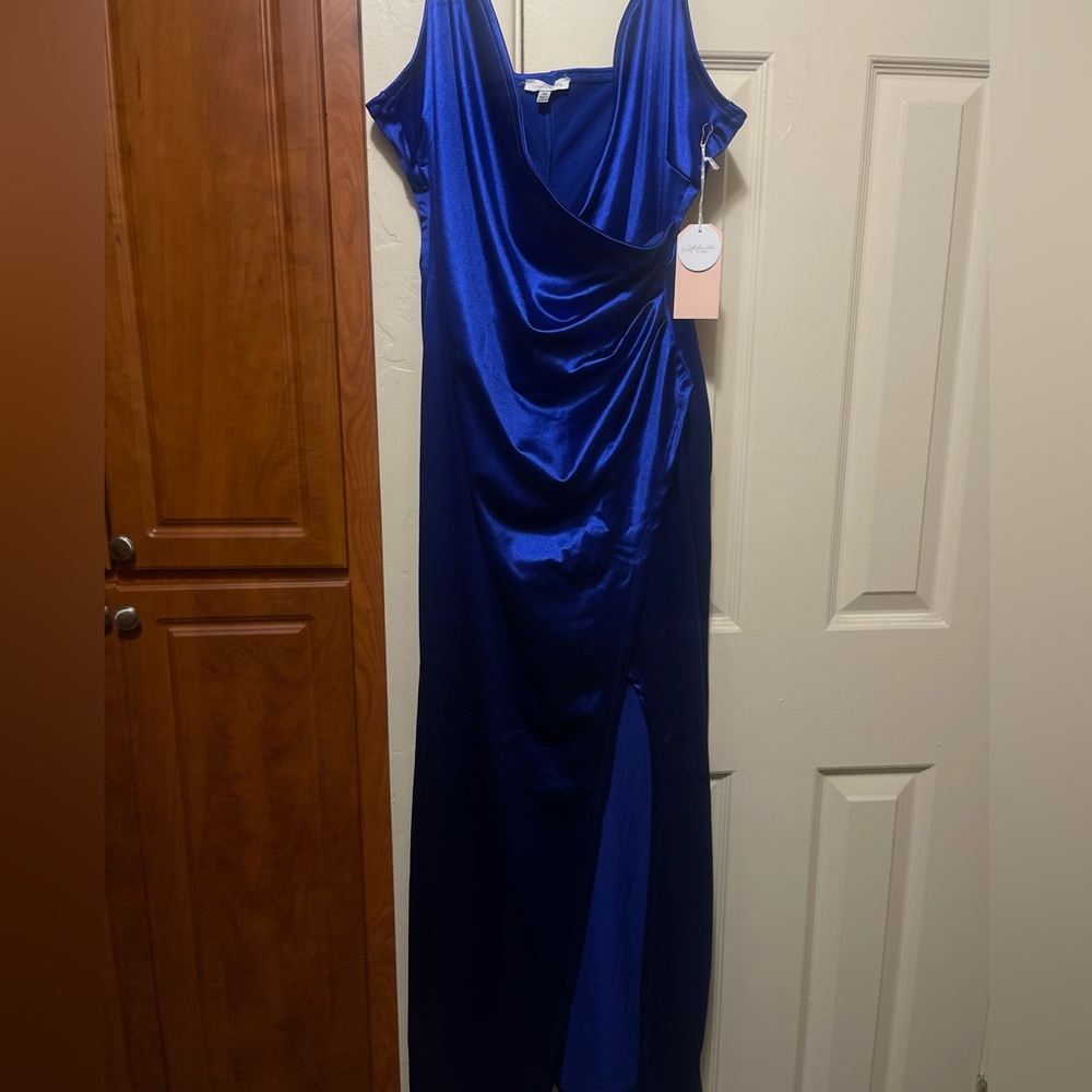 Beautiful blue dress with slit